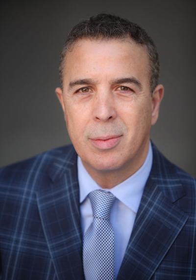 Akli Adjaoute, photo 2