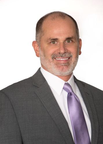 Greg Eli, photo 1