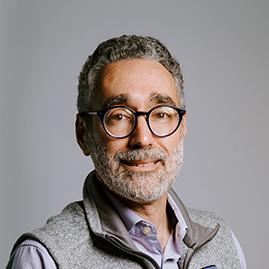 Erik Nieves, photo 1