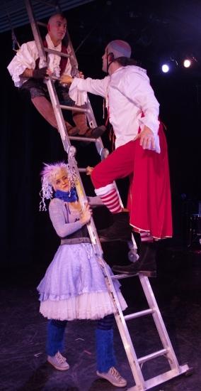 Adrian Danzig, photo 1