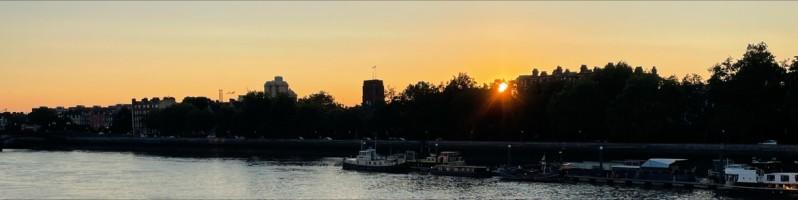 Ellie Barnham, photo 2