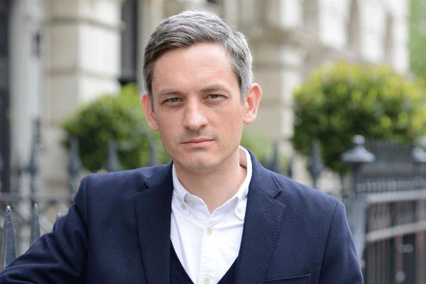 Gareth Collins, photo 1