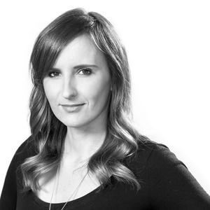 Hillary Pierce, photo 2