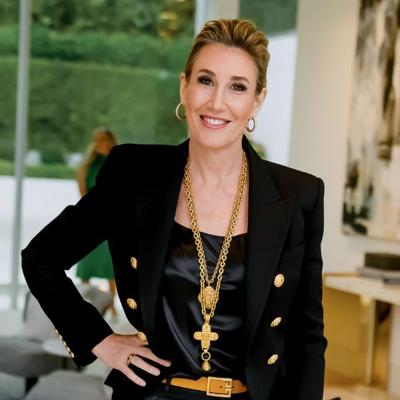 Tracey Holland, photo 1