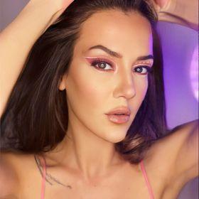 Zeynep Suzen, photo 1