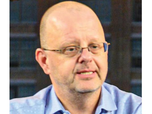 Tony Bishop, photo 2