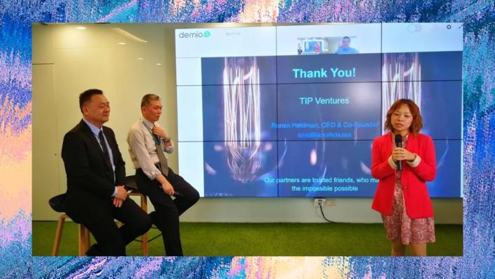 Michael Avrahamov, photo 1