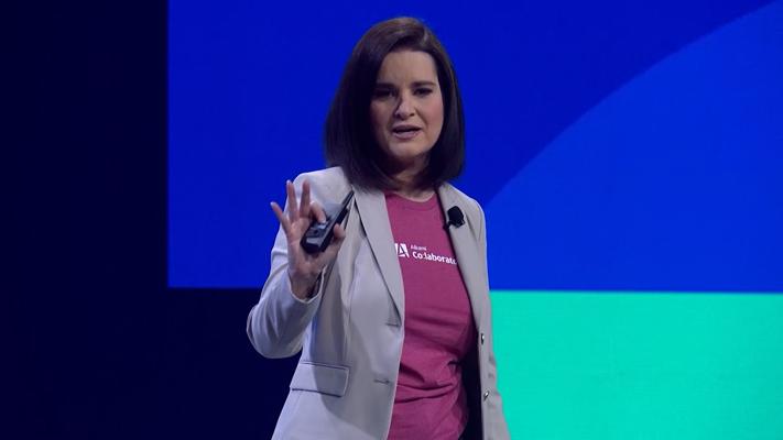 Allison Cerra, photo 1