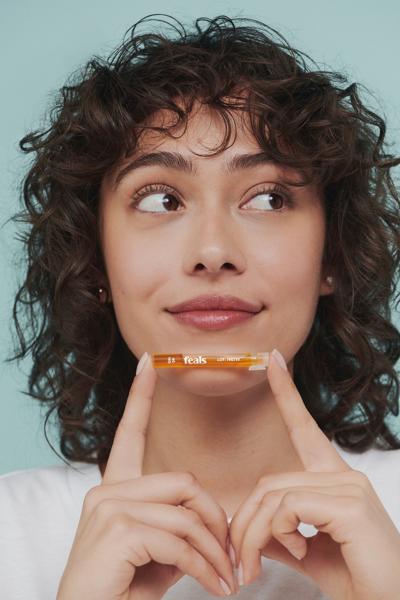 Eva Sealove, photo 2