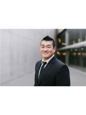 Charles Zhang, photo 2