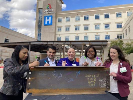 Marianne Case, photo 1