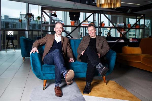 Gareth Collins, photo 2