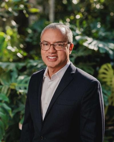 Dirk A. Hall, photo 1