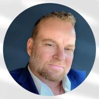 Adam Barker, photo 2