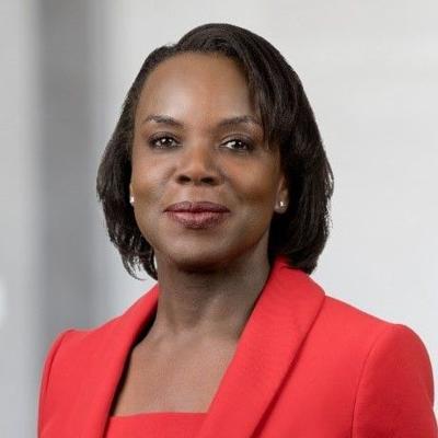 Silvia James, photo 2