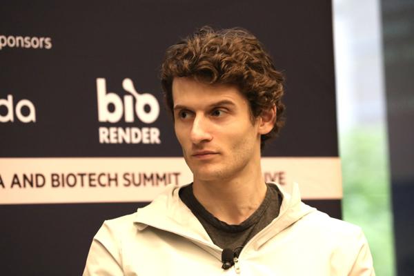 Ally Keller, photo 1