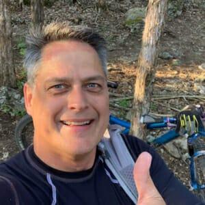 Mike Cossins, photo 1