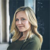 Stephanie Carr, photo 1