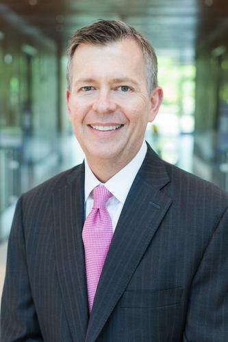 Tommy Lewis, photo 1