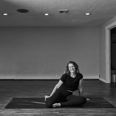 Ellie Cushing, photo 1