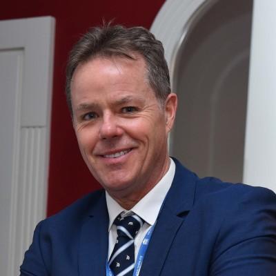 Roger James, photo 2