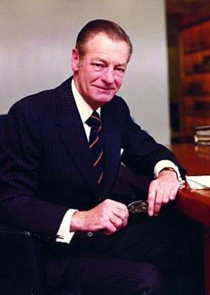 Reginald Jones, photo 1