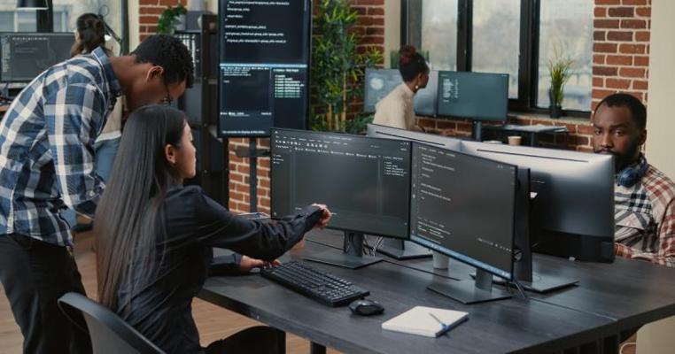 Lyndon Sutherland, photo 1