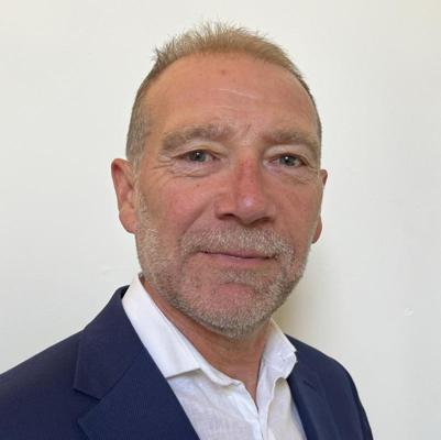 Nigel Sutcliffe, photo 2