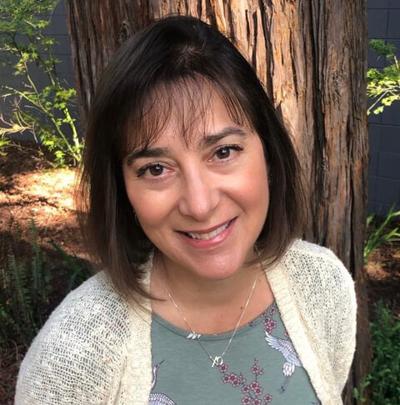 Patti Constantakis, photo 1