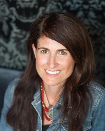 Julia Clarke, photo 2