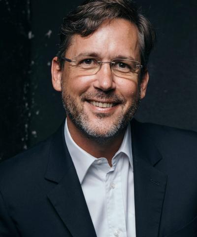 Peter Schneider, photo 1