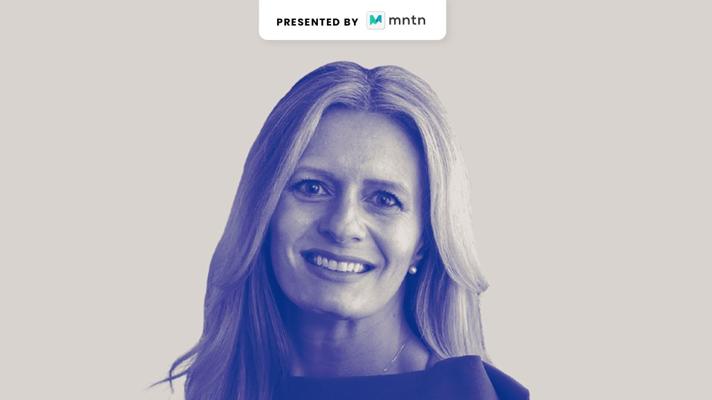 Danielle Low, photo 2