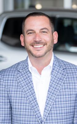 Eric Mackey, photo 2