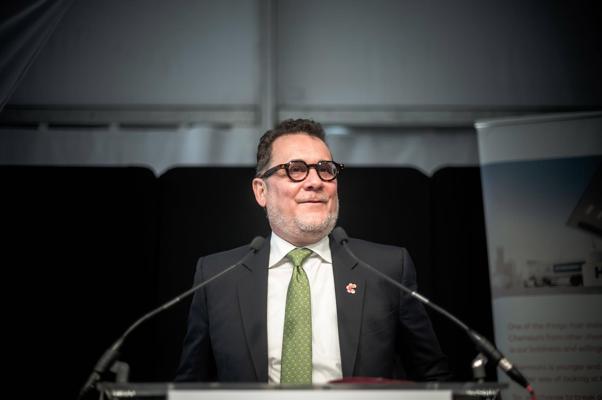 Jonathan Lock, photo 1