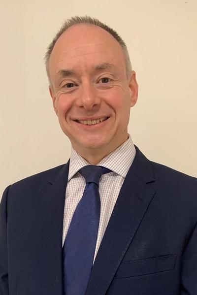 Gavin Chapman, photo 1