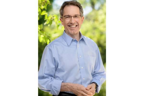 Garry Marsh, photo 1