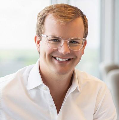 J. Thomasson, photo 2