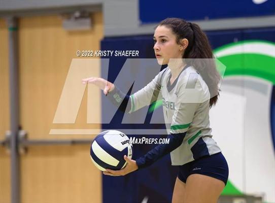 Alexis O'Connell, photo 1