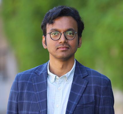 Adya Pandey, photo 2