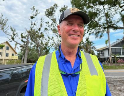 Barrett Holmes, photo 1