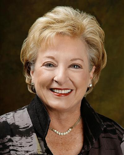 Realtor Toni Neal, photo 1