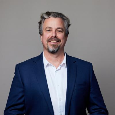 Dean McPherson, photo 1