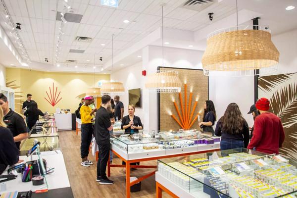 Arthur Kwan, photo 1