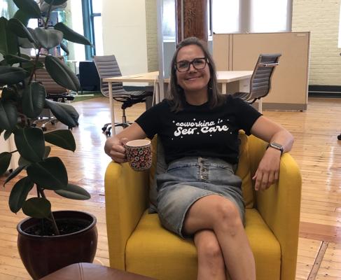 Sarah Athanas, photo 1