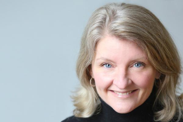 Erin Warren, photo 2