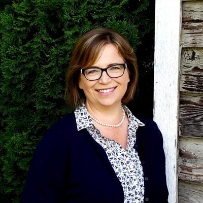 Adrienne Ross, photo 2