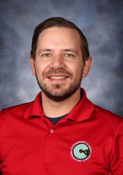 Mark Megofna, photo 2