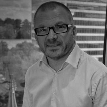 Simon Large, photo 1