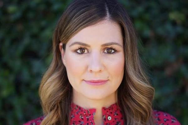 Laurie Spindler-Jones, photo 1