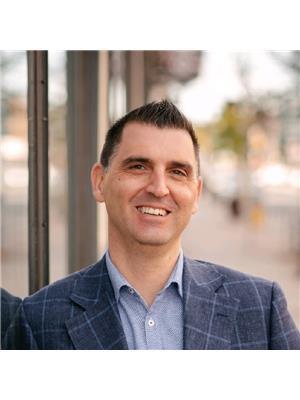 Drew Marshall, photo 1